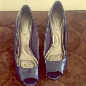 Blue shiny heels! Love them